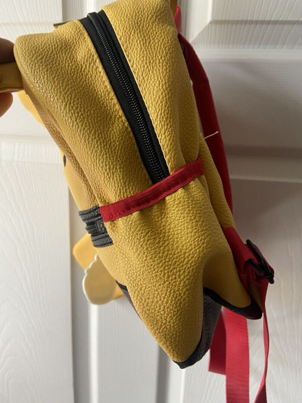 Small Winnie The Pooh Backpack In Good Condition - Picture 4 of 9